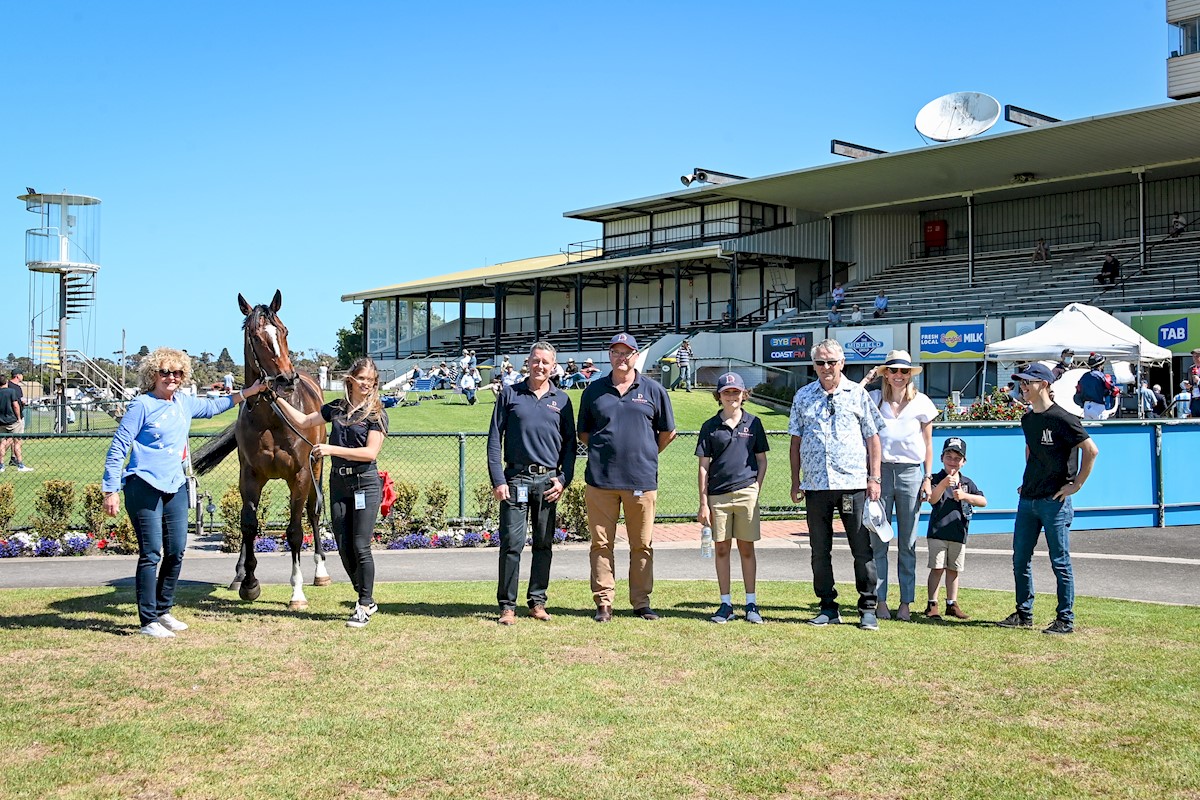 Connections of Peidra after winning the Midfield Group BM64 Handicap at Warrnambool Racecourse on January 09, 2022 in Warrnambool, Australia. (Alice Miles/Racing Photos)